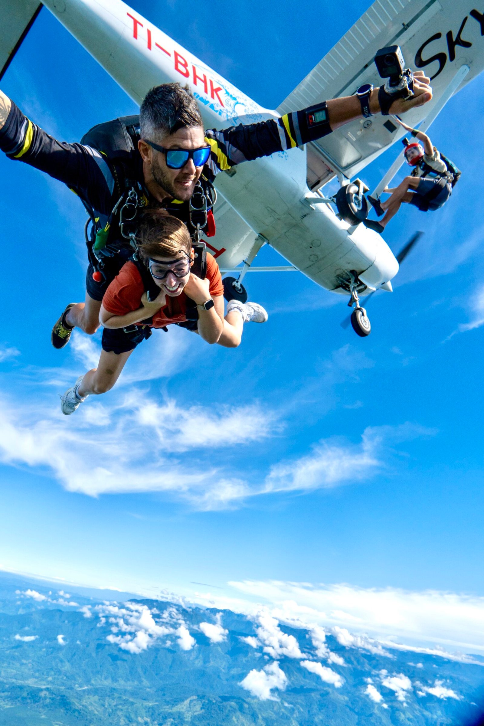 Central Pacific Skydiving Experience – Manuel Antonio - Image 2